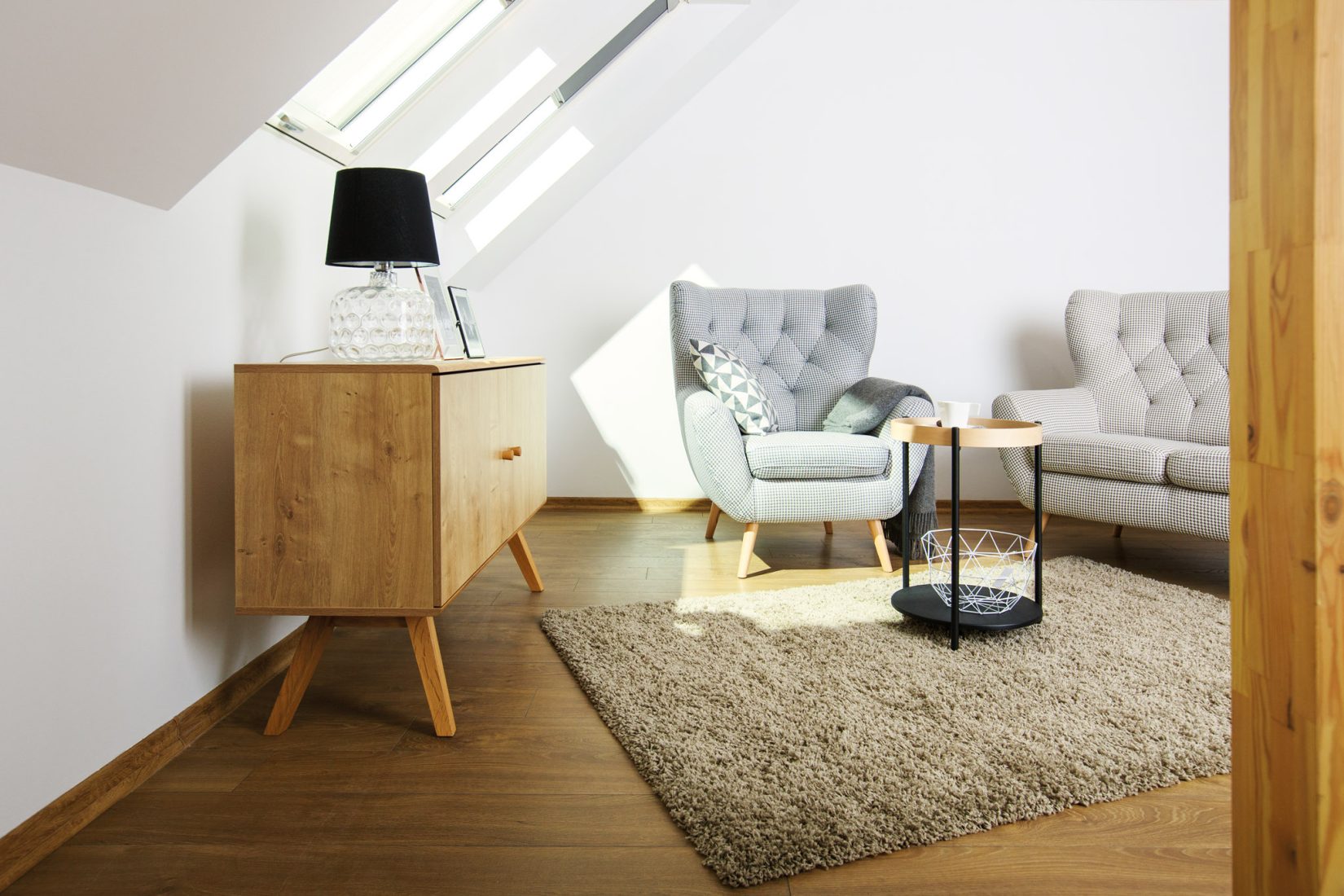 Efficienza energetica per le mansarde: FAKRO presenta la finestra FTT U8 Thermo, per un comfort abitativo sostenibile